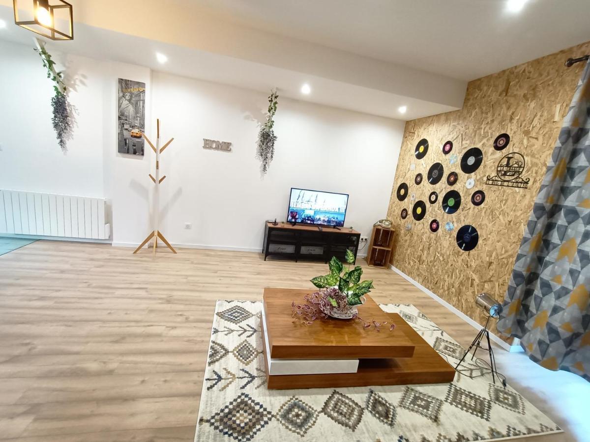 La Grange Villa Toury Екстериор снимка